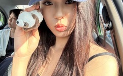 女人蹬坑小便视频